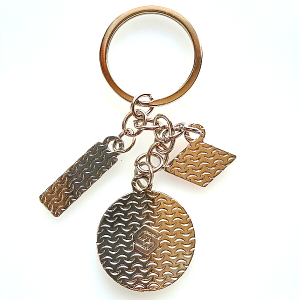 �g�J�Q ������ ���U�C�N �L�[�z���_�[ �T�O���_�E�t�@�~���A �K�E�f�B �o���Z���i �X�y�C��