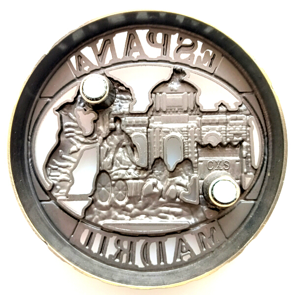 �X�y�C�� �}�h���[�h �N�}�ƃC�`�S�̖� �L�[�z���_�[ ���y�Y ���{������