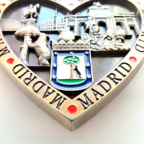 �X�y�C�� �}�h���[�h �N�}�ƃC�`�S�̖� �L�[�z���_�[ ���y�Y ���{������